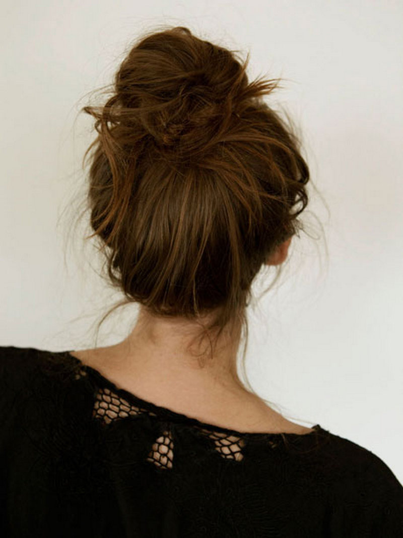 13 DIY Messy Bun
