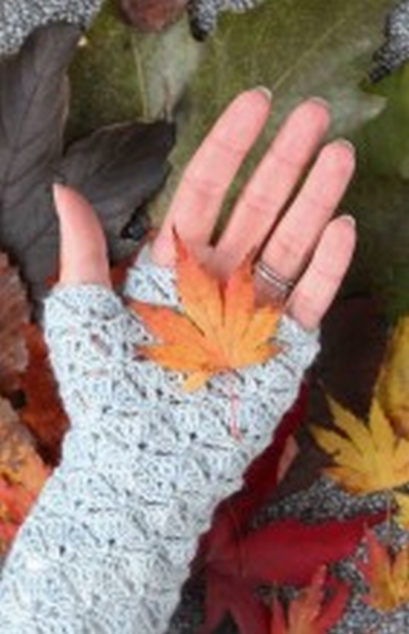15 Beautiful Fingerless Gloves
