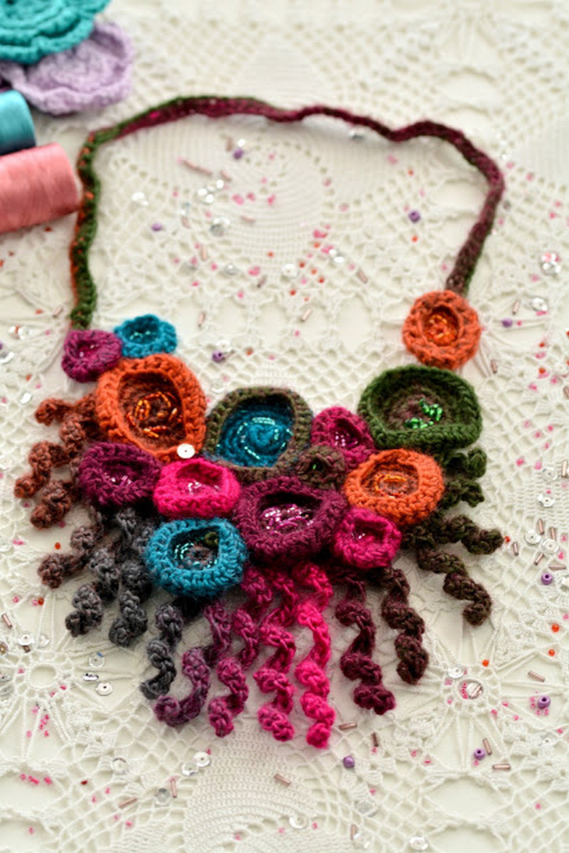 23 Crochet Coral Necklace Free Pattern