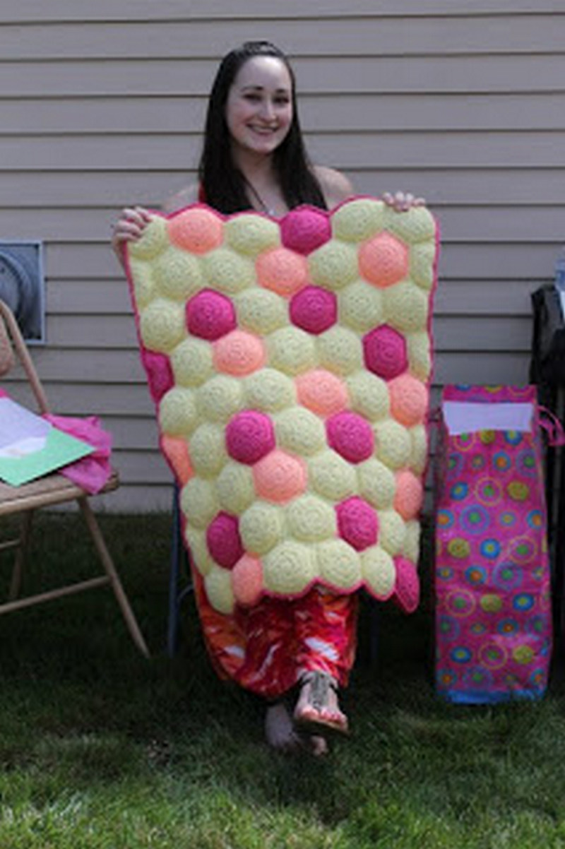 Hexa-Puff Baby Quilt