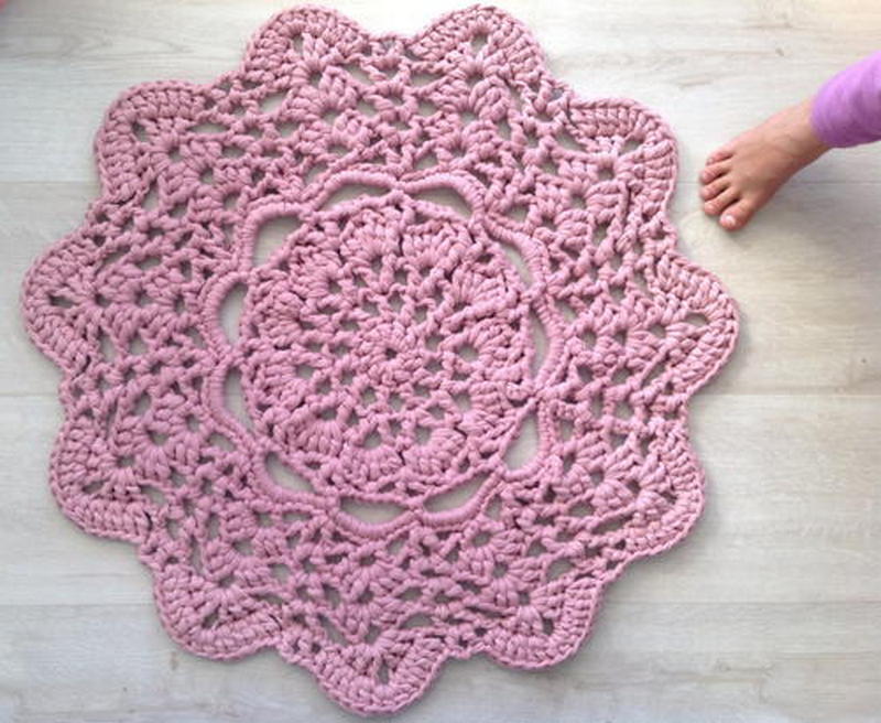 15 Lacy Doily T Shirt Yarn Rug