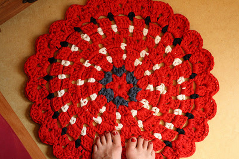 17 Granny Flower Circle Rug